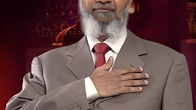 كنت أقرأ سورة (الرحمن) يوماً ما، فسمعني رجل كبير في السن ..فقال لي معلومة جعلتني أشعر أني أقرأ