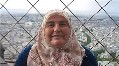 طلقها زوجها بعد ٤٠سنه زواج
